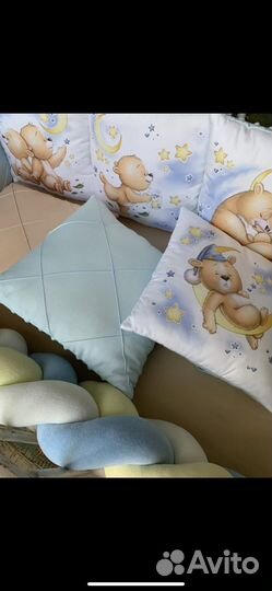 Бортики в кроватку, балдахин, клеёнка в кроватку