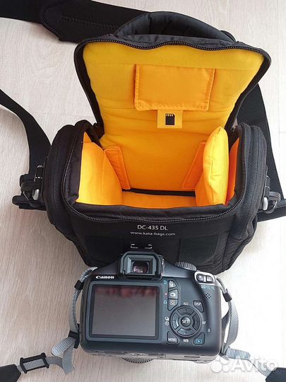 Зеркальный фотоаппарат Canon eos 1100d