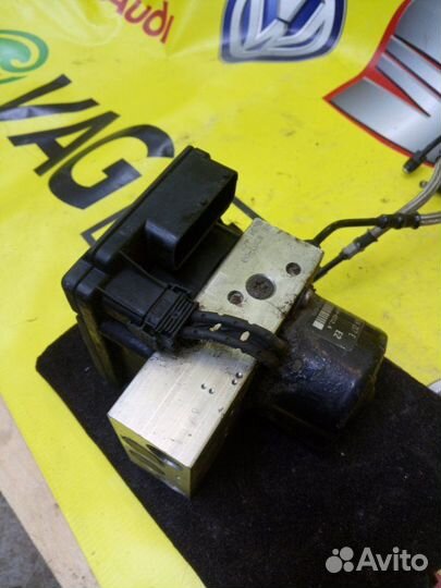 Блок abs передний Skoda Octavia Tour лифтбек 1.8