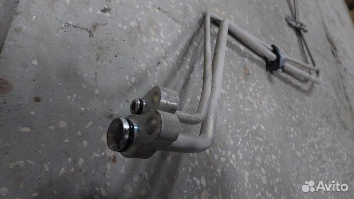 Б/У Б/У Комплект трубок кондиционера заднего F2