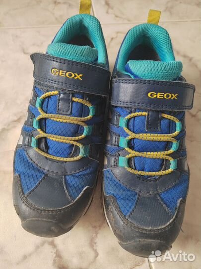 Кроссовки geox 32
