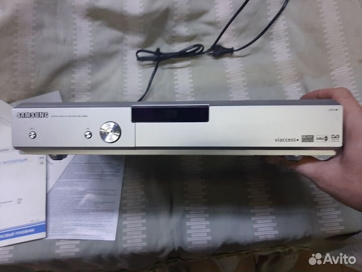 Цифровой спутниковый ресивер Samsung viaccess DV3