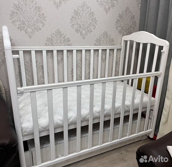 Детская кроватка