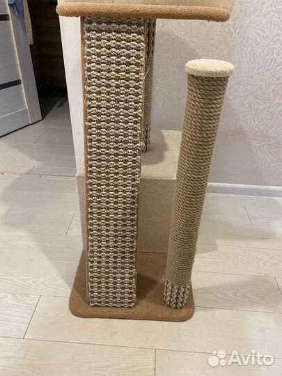 Домик для кошки с когтеточкой бу