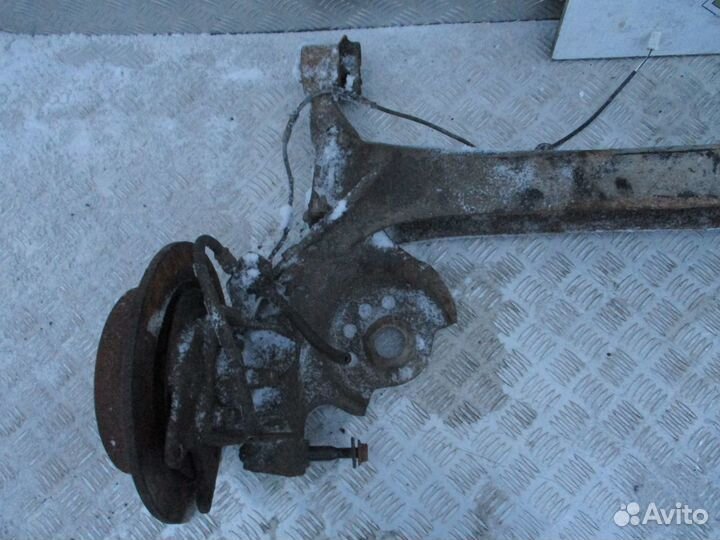 Задняя балка Toyota Yaris 2004г Рест