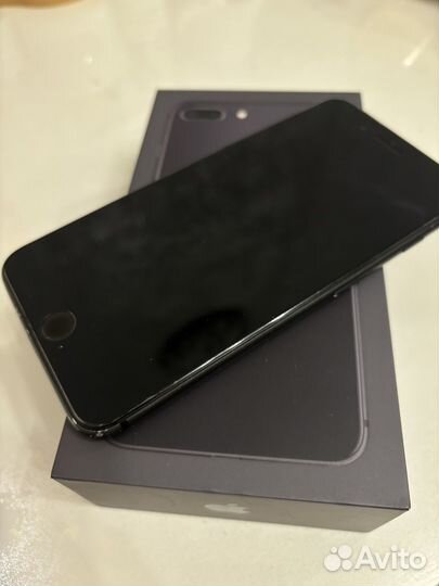 iPhone 8 Plus, 64 ГБ