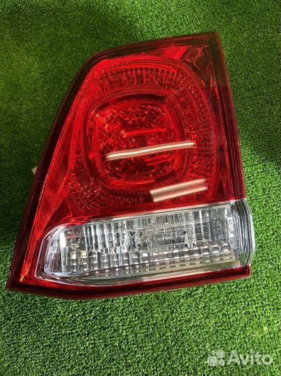 Стоп-сигнал ориг Toyota land Cruiser 200 2012+