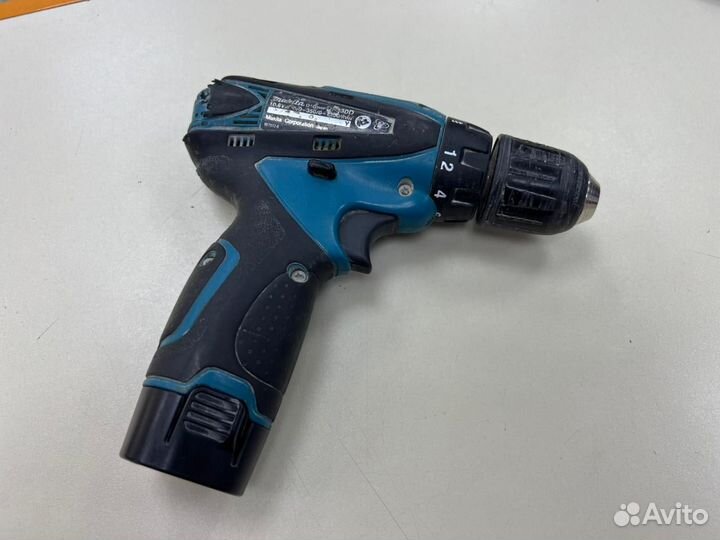 Шуруповерт Makita DF330D