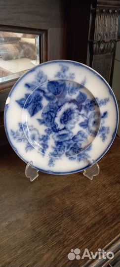 Тарелка Wedgwood Pearl Hollyhock, Англия, 19 век