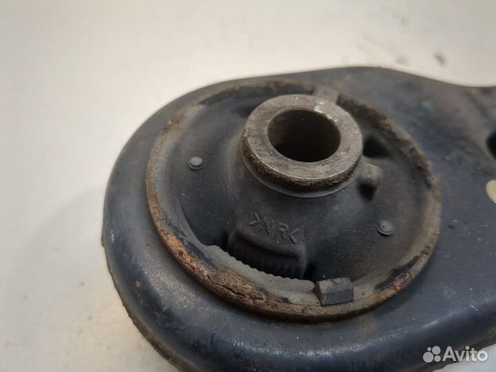 Рычаг подвески Toyota Verso, 2010