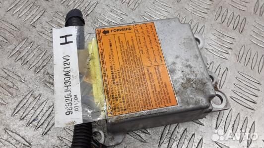 Блок управления airbag nissan X-trail T31 (98O01OQ