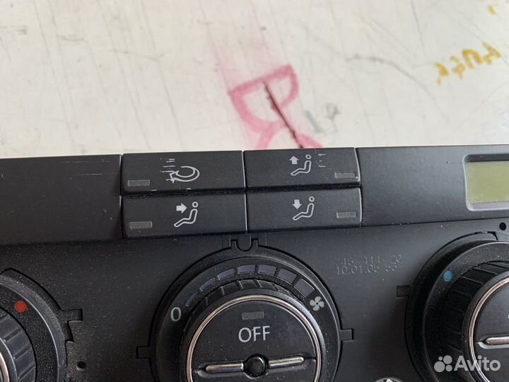 Блок управления климатом VW Golf 5