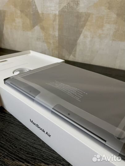 Новый Apple MacBook air 13 2020 m1