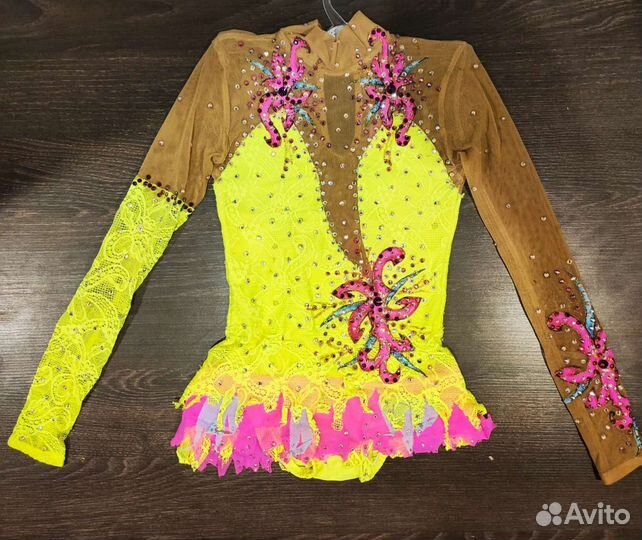 Купальник для художественной гимнастики