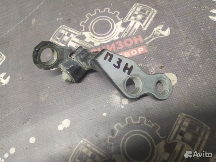 Петля двери Ford Focus 2