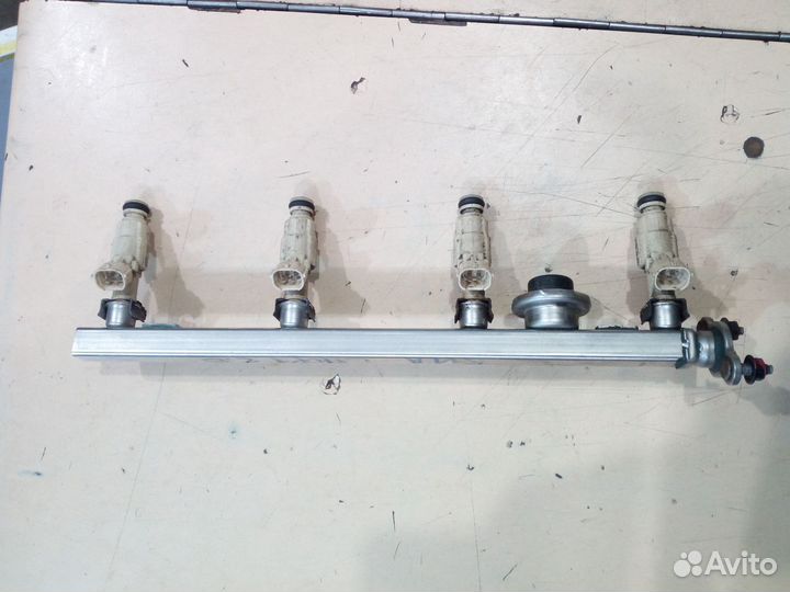 Топливная рампа с форсунками Kia Sportage 3
