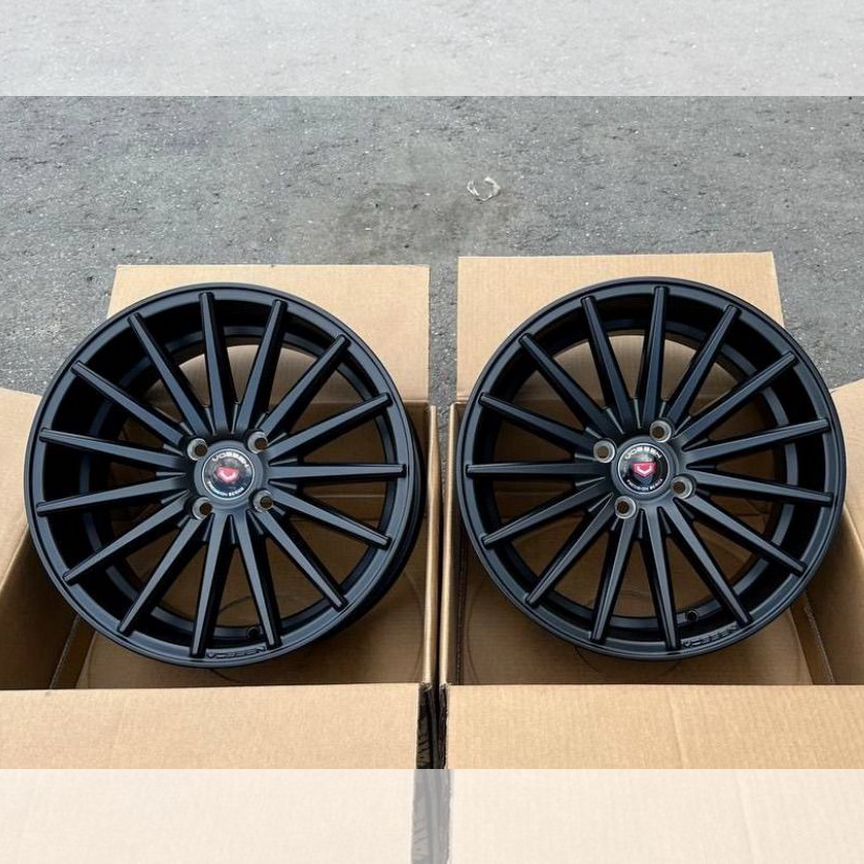 Литые диски Vossen VFS-2 7×R15 4×98