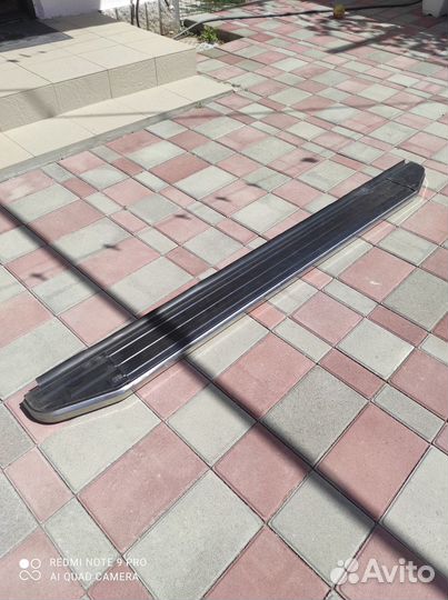 Продам порог на volkswagen tiguan 2017г