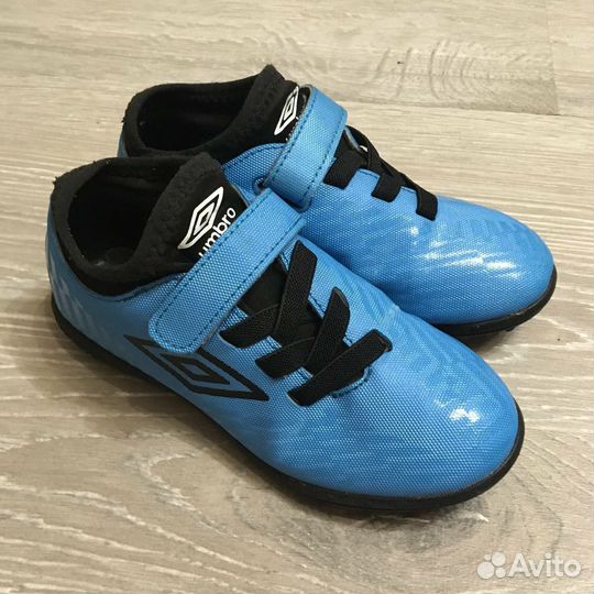 Футбольные бутсы кеды сороконожки Umbro 28,5 185мм