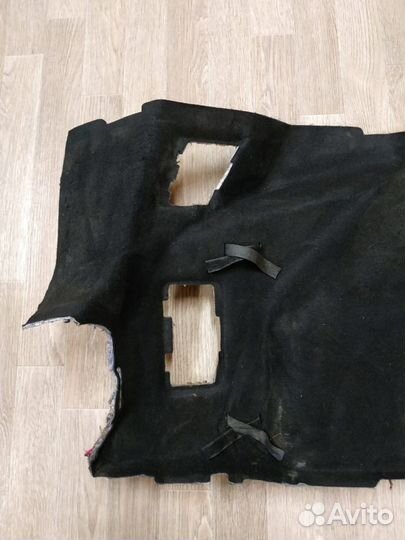 Обшивка багажника левая Ford Focus III (2011-2019)