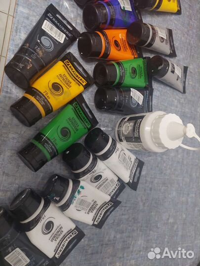 Акриловые краски художественные
