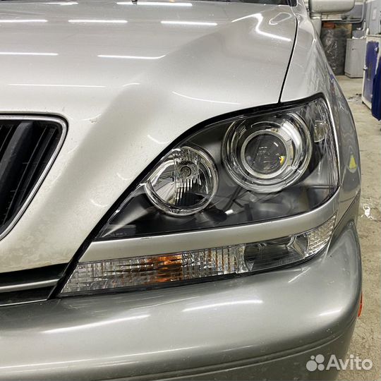 Стекло для фары Lexus RX / Toyota Harrier (1997-20