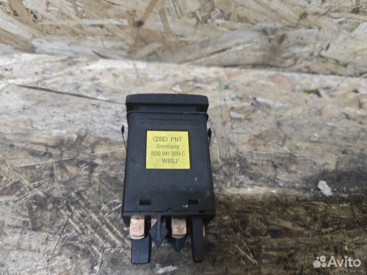 Кнопка аварийки Audi A4 B5