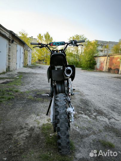 Regulmoto Seven Medalist 150E