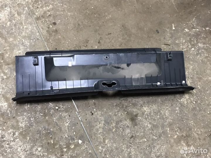 Обшивка багажника пластиковая volkswagen polo