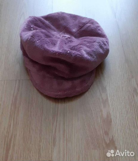 Трикотажный костюм с кепкой