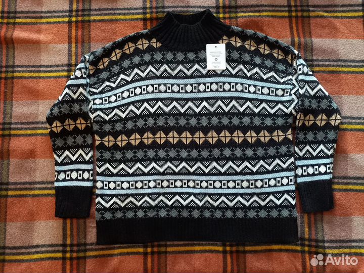 Свитер джемпер стильный из Италии,нов р 46,48