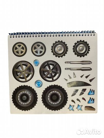 Альбом для творчества с трафаретами и наклейками