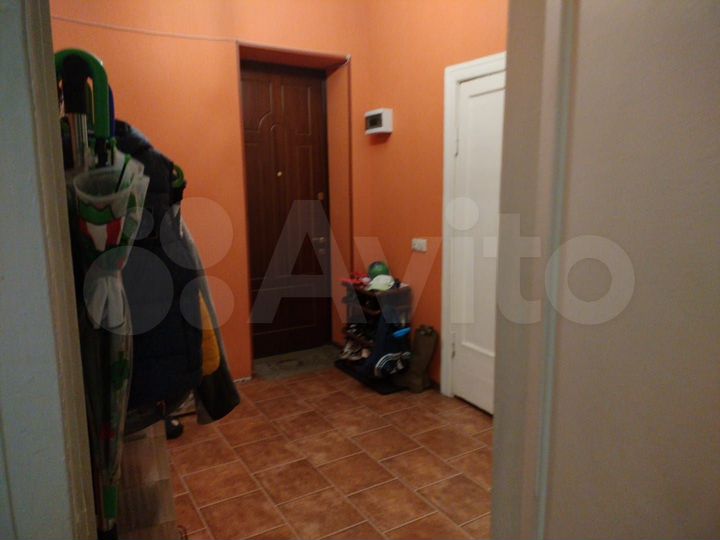 Комната 12 м² в 2-к., 2/4 эт.