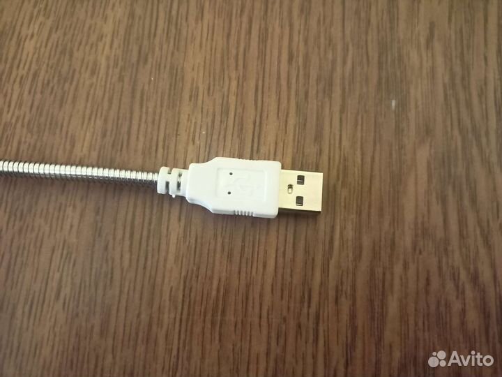 Настольный фонарь