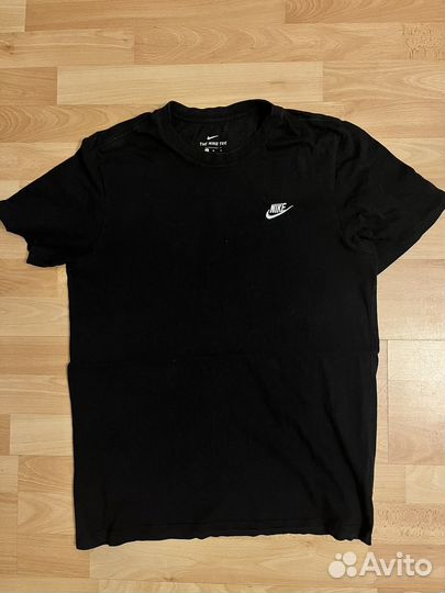 Футболка мужская Nike TEE