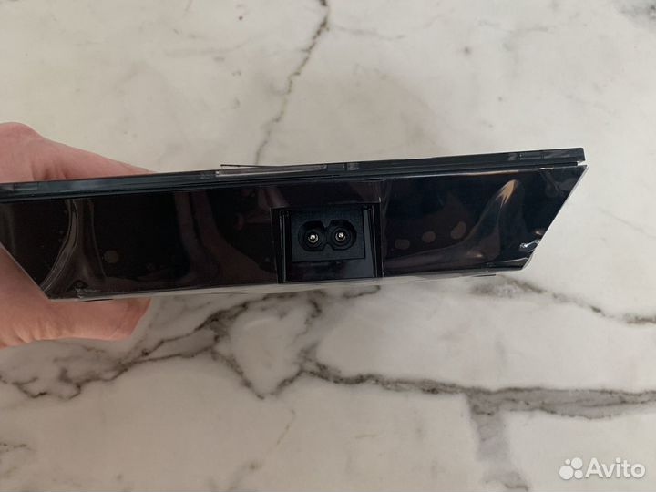 Продается универсальный адаптер для автомобиля aud