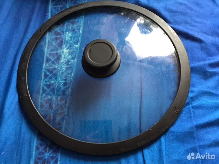 Стеклянная крышка на 28 см