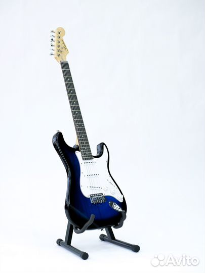 Электрогитара с комбиком. Полный комплект