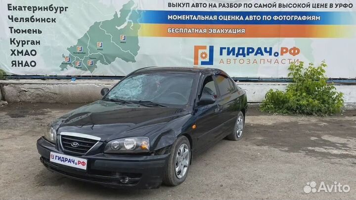 Стекло заднее Hyundai Elantra (XD) 87111-2D000