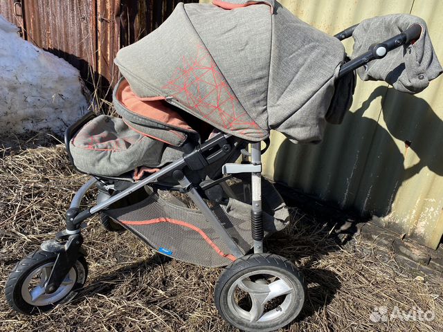 Прогулочная коляска