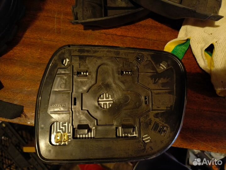 Зеркало на Toyota Hilux 2014