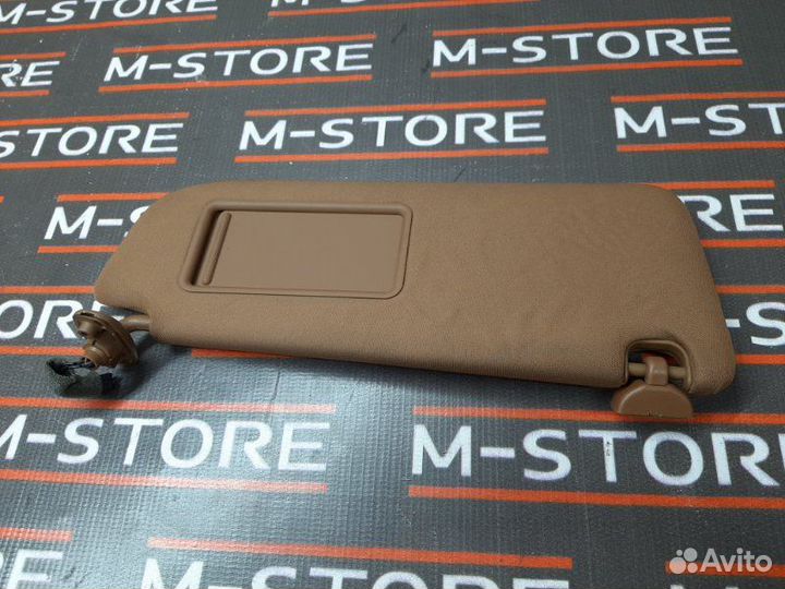 Козырек солнцезащитный передний правый Audi A8