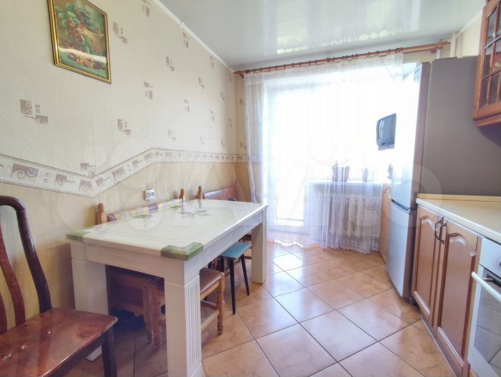 4-к. квартира, 98 м², 2/5 эт.