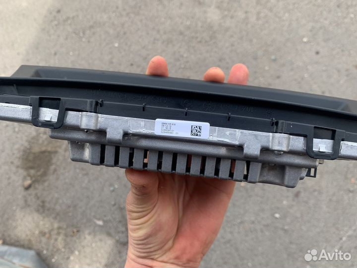 Головное устройство на е71