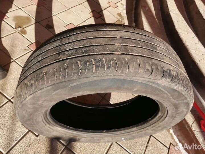 Kumho 852 215/60 R17