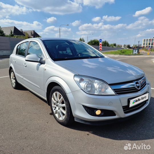 Opel Astra 1.8 AT, 2012, 207 000 км