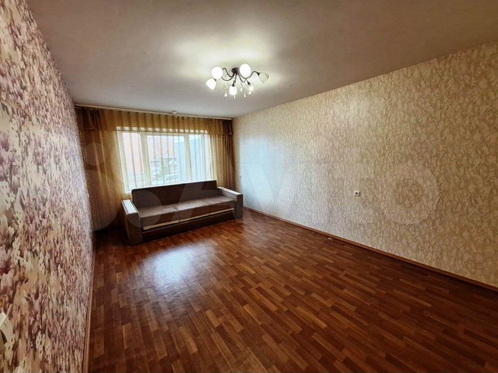 2-к. квартира, 64 м², 1/9 эт.