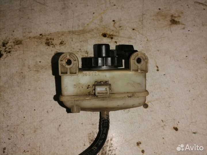 Бачок тормозной жидкости Ford Focus 1