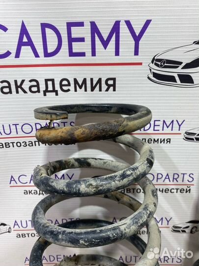 Пружина подвески задняя Toyota Camry MCV10