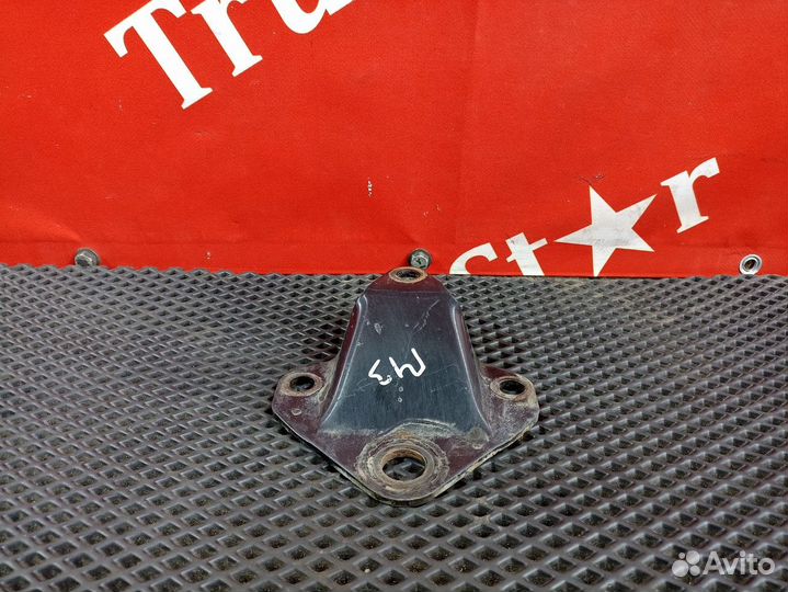 Кронштейн рессоры передней